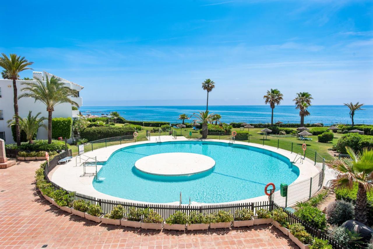 Sitio de Calahonda Frontline Beach Apartment Miraflores מראה חיצוני תמונה