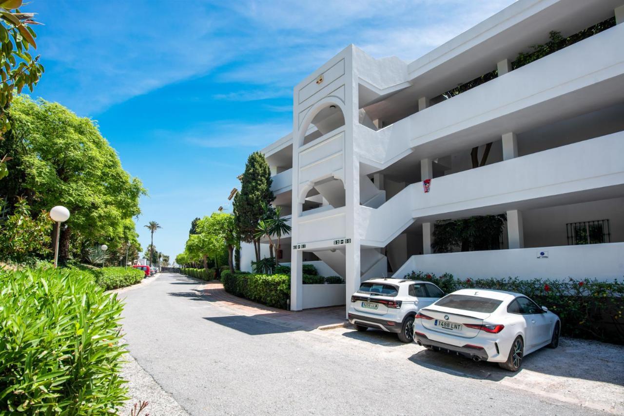 Sitio de Calahonda Frontline Beach Apartment Miraflores מראה חיצוני תמונה