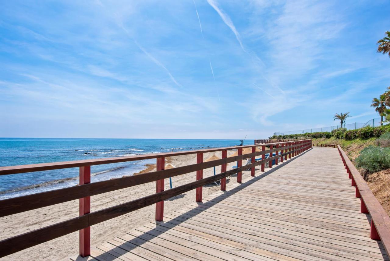 Sitio de Calahonda Frontline Beach Apartment Miraflores מראה חיצוני תמונה