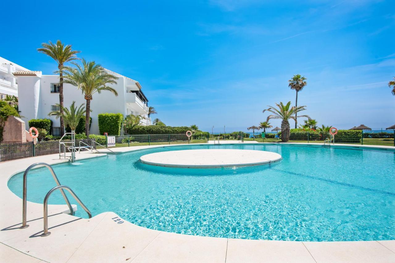 Sitio de Calahonda Frontline Beach Apartment Miraflores מראה חיצוני תמונה