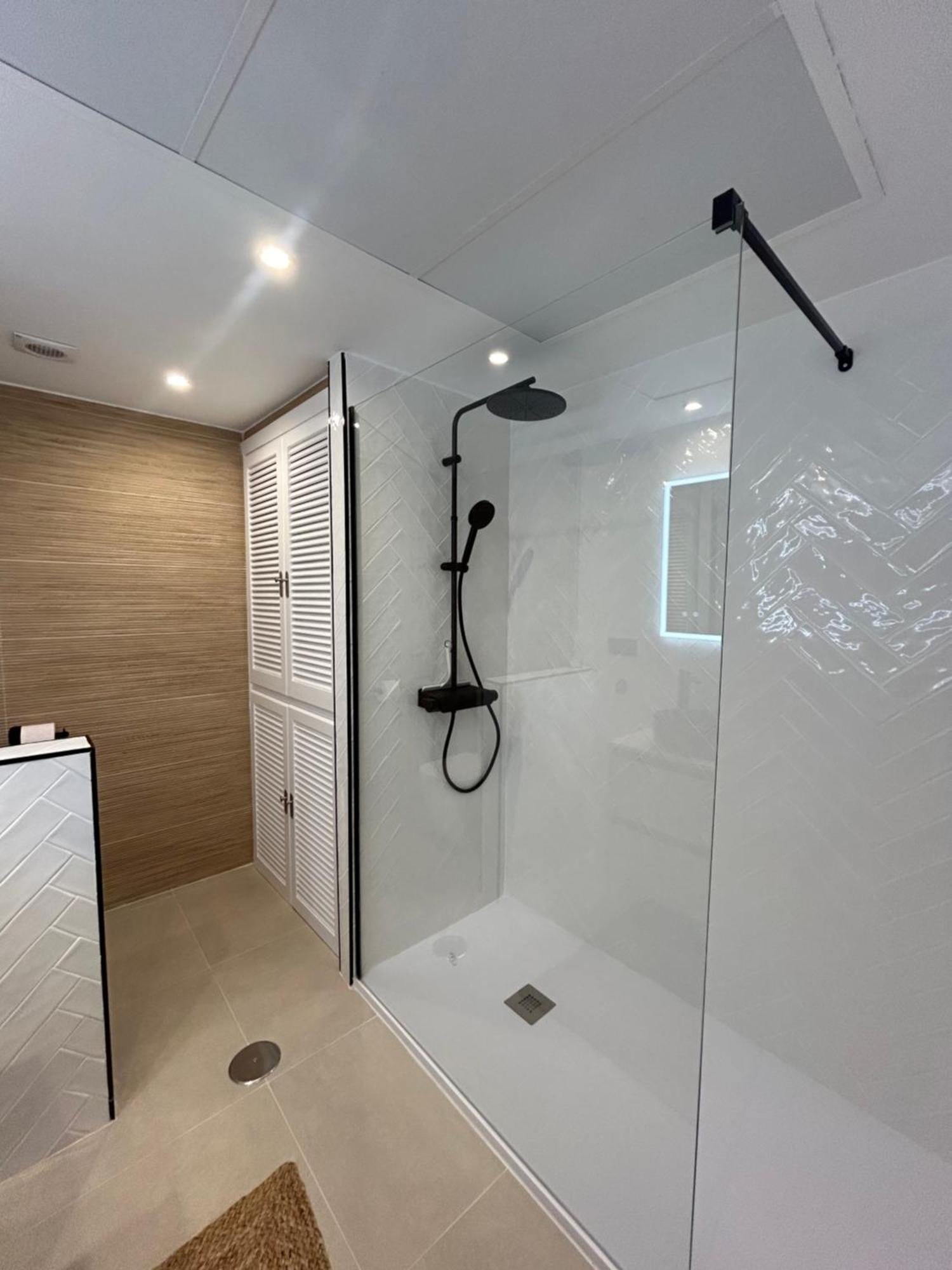 Sitio de Calahonda Frontline Beach Apartment Miraflores מראה חיצוני תמונה